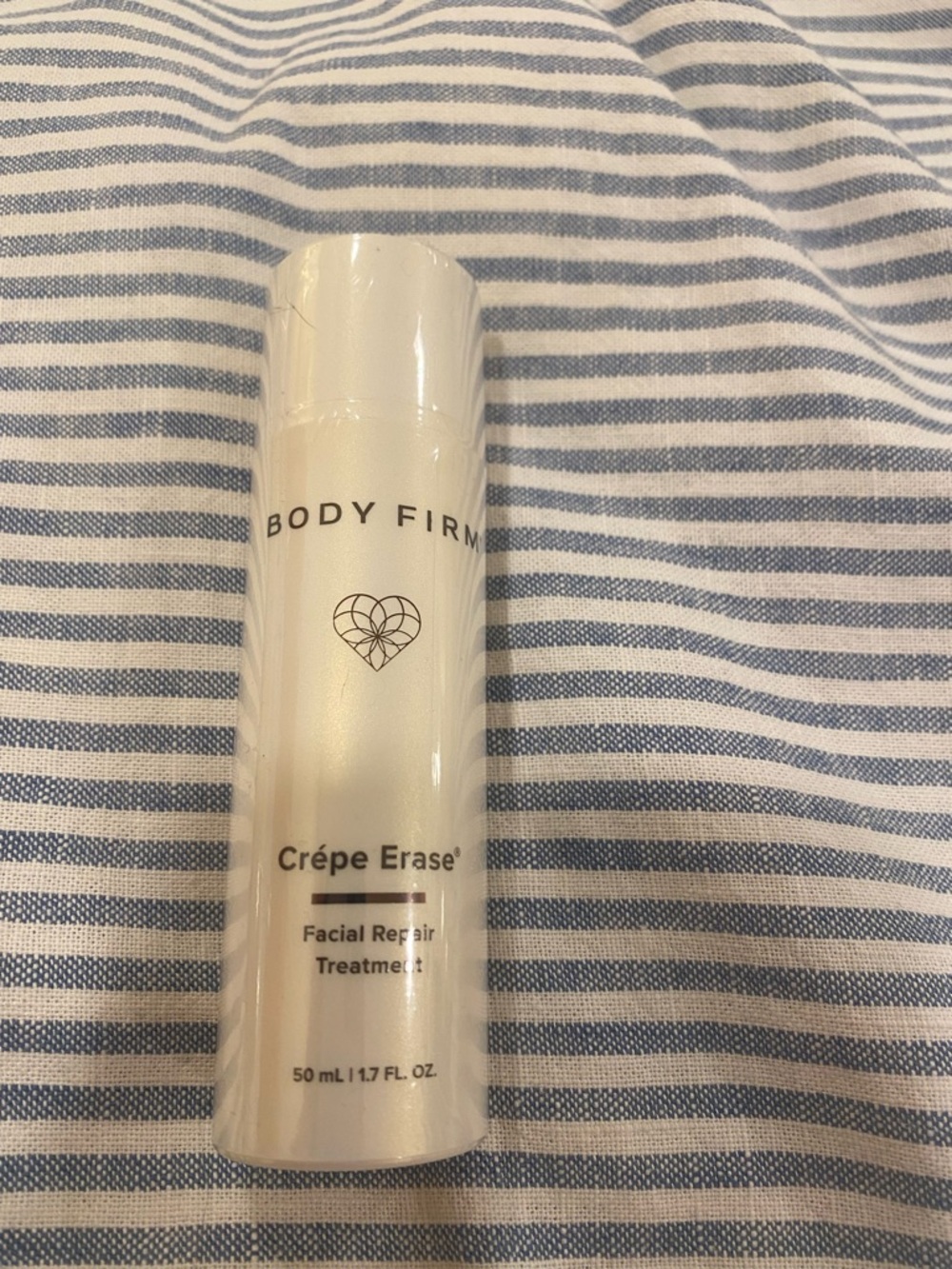 Body Firm Crêpe Erase Facial Repair Treatment - White